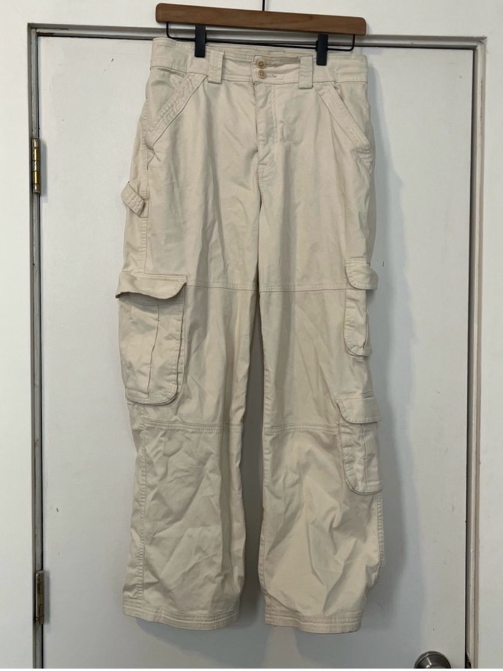 Abercrombie & Fitch Cream Cargo Pants - cotton